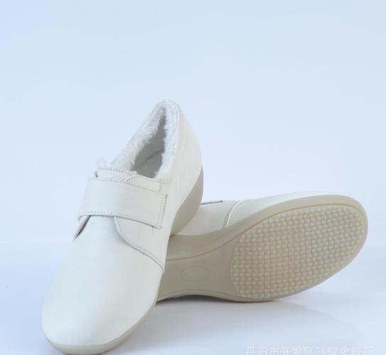 丹阳市开发区飞耀皮鞋厂提供的低价厂家直销矮帮